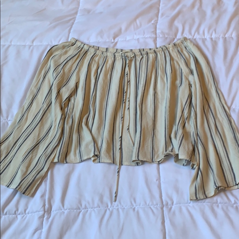 Super cute Billabong top
